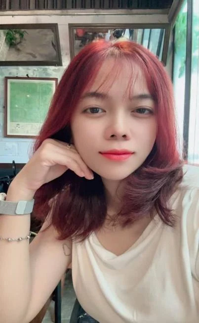 Ms Ái Ly – Giáo viên Tiếng Anh