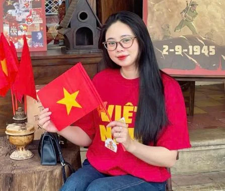 Ms Nhung – Giáo viên Tiếng Anh